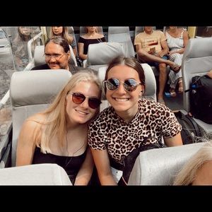 Meet your Posher, Angela